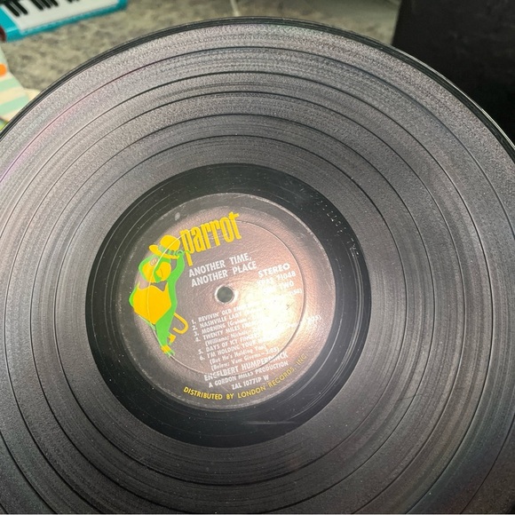 Engelbert Humperdinck Vinyl Record - Picture 8 of 10